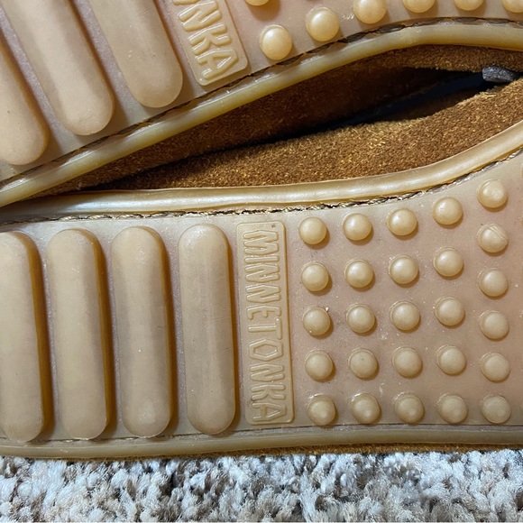 Minnetonka Genuine Leather Hardsole Embroidered Slip-on Moccasins Sz 8.5 - Picture 12 of 12